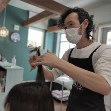 アニャヘアー店長